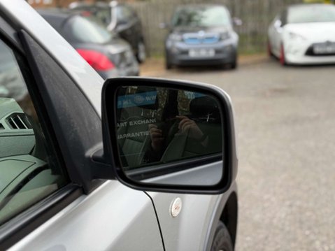 Nissan X-Trail 2.0 dCi Tekna Auto 4WD Euro 5 5dr (AVM) 23