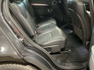 Land Rover Discovery 3.0 Discovery R-Dynamic SE D MHEV Auto 4WD 5dr 3