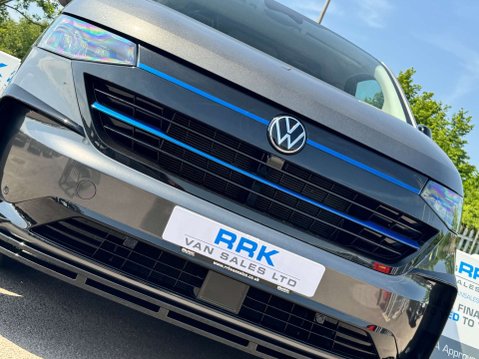 Volkswagen Transporter 2.0 TDI T28 Commerce Plus Panel Van 5dr Diesel Manual FWD SWB Euro 6 (s/s) 12