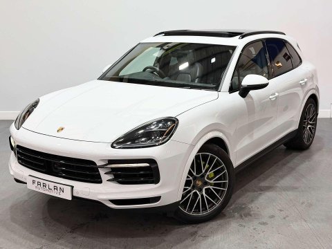 Porsche Cayenne 3.0 V6 E-Hybrid 14kWh SUV 5dr Petrol Plug-in Hybrid TiptronicS 4WD Euro 6 ( 11