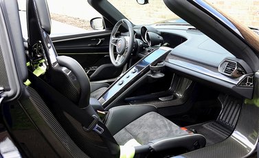 Porsche 918 Spyder 26