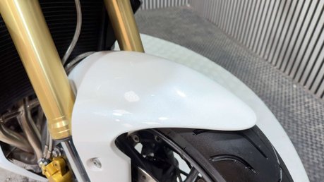 Triumph Street Triple 2013 ONLY 13K STUNNING EXAMPLE NEW MOT WARRANTY 25