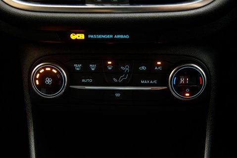 Ford Fiesta ST-LINE X 32