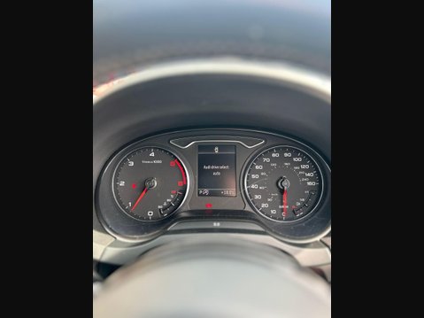 Audi A3 2.0 TDI S line Sportback S Tronic Euro 5 (s/s) 5dr 15