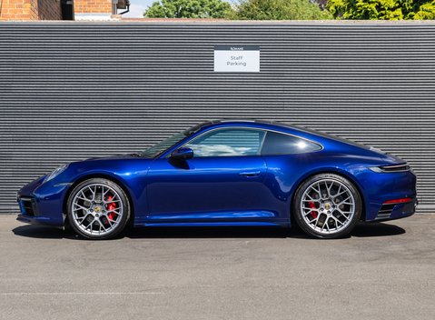 Porsche 911 Carrera S (992) 3