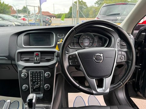 Volvo V40 2.0 T2 Momentum Edition Euro 6 (s/s) 5dr 13