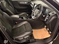 Volvo XC40 2.0 D3 R-Design Euro 6 (s/s) 5dr 4