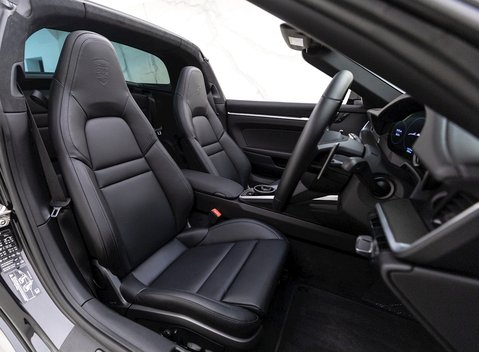 Porsche 911 (992) Targa 4 12