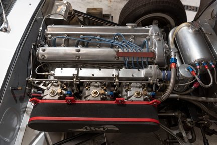 Jaguar E-Type ‘Lightweight’ 36