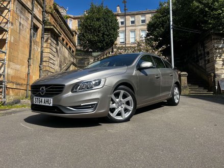 2014 V60 2.0 V60 SE LUXURY NAV D4 AUTO 5DR YEAR 2014 64 MILEAGE... photo