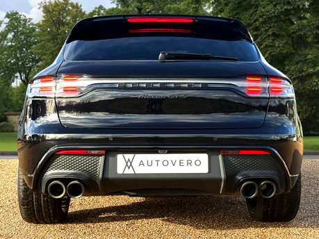 Porsche Macan GTS PDK 6