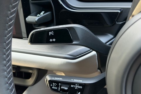 Porsche Cayenne V6 E-HYBRID BLACK EDITION -MATRIX LEDS -360 CAMS -WHITE LEATHER INTERIOR 64