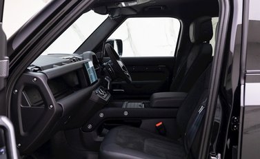 Land Rover Defender 110 V8 15