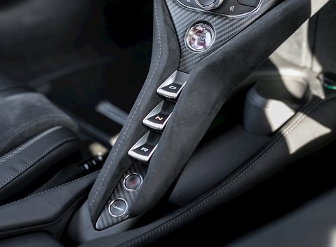 McLaren 720S Performance 17