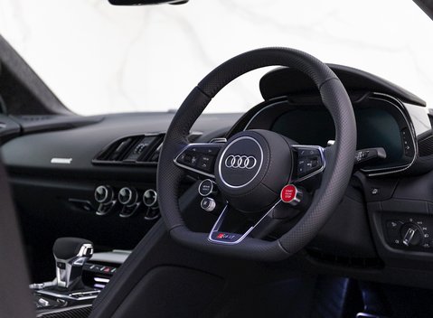 Audi R8 V10 Performance Carbon Black 8