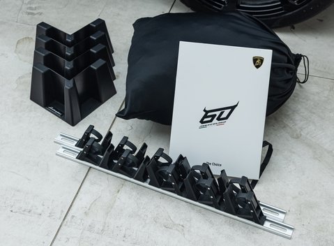 Lamborghini Urus S 35