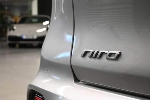 Kia Niro 1.6 Niro 3 HEV Semi-Auto 5dr 17