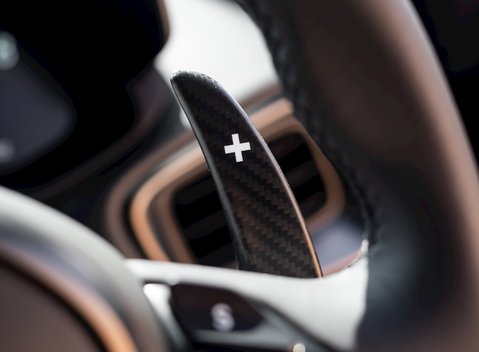 Aston Martin DBS Superleggera 17