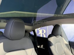 Tesla Model Y SUV 5dr Electric Auto RWD (346 ps) 46