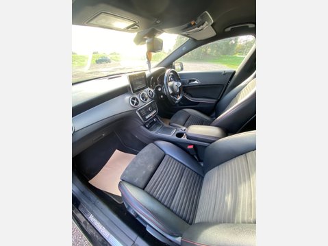 Mercedes-Benz CLA Class CLA 180 AMG LINE 8