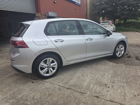 Volkswagen Golf 1.5 Golf Life TSi 5dr 37