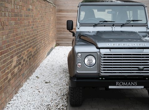 Land Rover Defender 90 TD XS Station Wagon 22