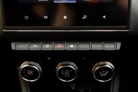 Renault Captur TECHNO E-TECH 35