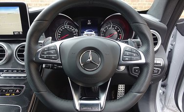 Mercedes-Benz C Class C63 Coupe Premium 23