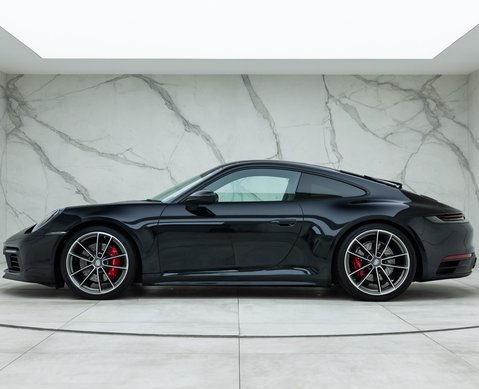 Porsche 911 Carrera 4S (992) 