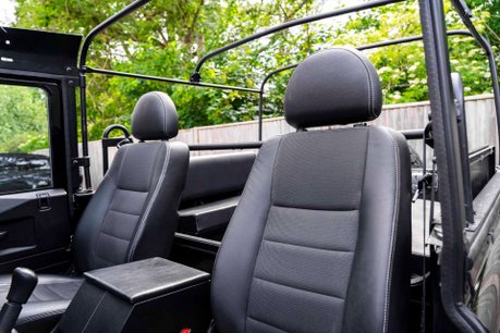 Land Rover Defender 90 TD SOFT TOP XS. MORE INFORMATION COMING SOON. 9
