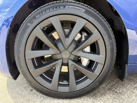Tesla Model 3 (Dual Motor) Long Range Saloon 4dr Electric Auto 4WDE (346 ps) 17