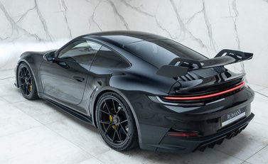 Porsche 911 GT3 (992) 12