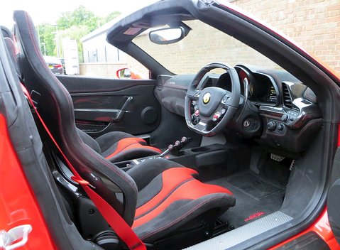Ferrari 458 Speciale Aperta 15