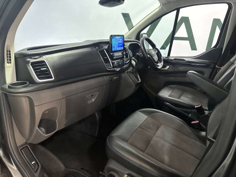 Ford Transit Custom MS-RT 2.0 185ps D/Cab Auto 23