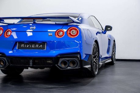 Nissan GT-R Premium Edition 3.8 2dr Coupe Semi Auto Petrol 10