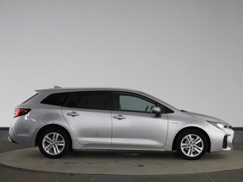 Suzuki Swace MOTION 4