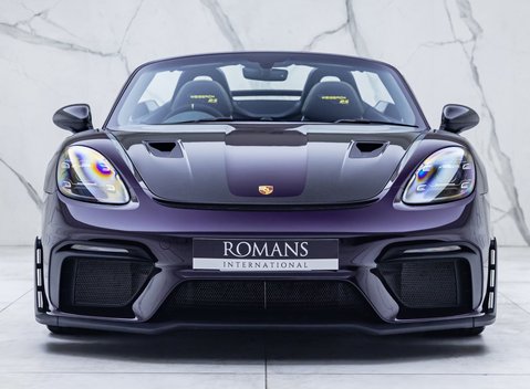 Porsche 718 Spyder RS 10