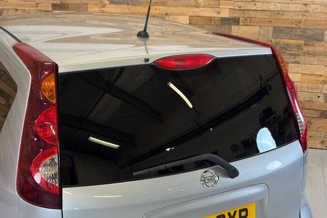 Nissan Note 1.6 16V Tekna Hatchback 5dr Petrol Auto Euro 4 (110 ps) 46
