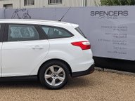 Ford Focus ZETEC NAVIGATOR TDCI 6