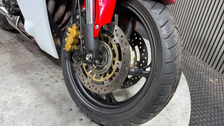 Honda CBR CBR 600 2011 ONLY 11K LONG MOT WARRANTY SUPER SPORT 600CC 31