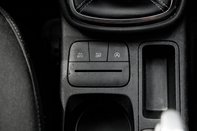 Ford Fiesta TITANIUM 32