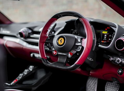 Ferrari 812 Superfast 11