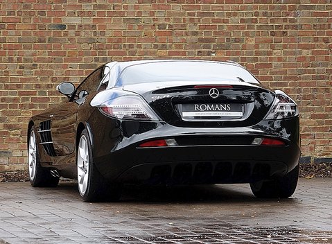 Mercedes-Benz SLR McLaren 16