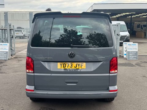 Volkswagen Transporter 2.0 TDI T30 Highline Kombi Double Cab 5dr Diesel DSG FWD SWB Euro 6 (s/s) ( 40