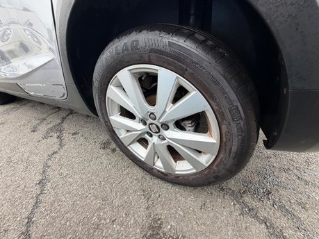 SEAT Arona ECOTSI SE TECHNOLOGY DSG 11