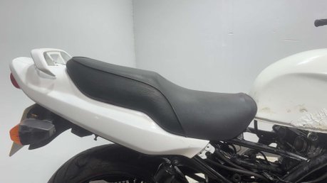 Kawasaki Er ER5 2000 SPARES OR REPAIR PARTS BIKE PROJECT BREAKER 500CC 21