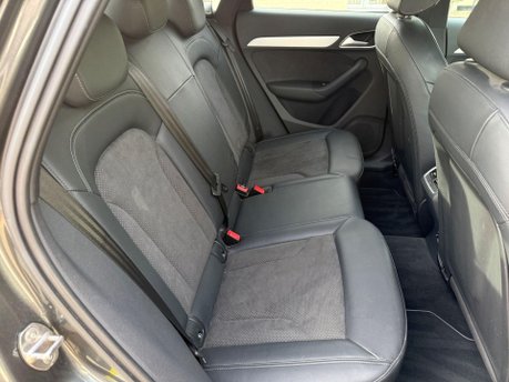 Audi Q3 2.0 TDI S line Plus SUV 5dr Diesel S Tronic quattro Euro 5 (s/s) (177 ps) 22