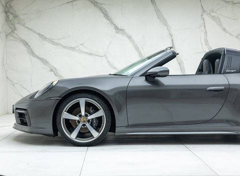 Porsche 911 Targa 4 (992) 52