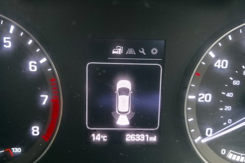 Hyundai i20 1.4 GDI PREMIUM LOOK! ONLY 26000 MILES! STUNNING CAR! 19