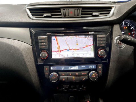 Nissan Qashqai 1.3 DIG-T Tekna SUV 5dr Petrol Manual Euro 6 (s/s) (140 ps) 19